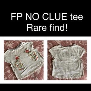“No clue” FP star flowered embroidered tee